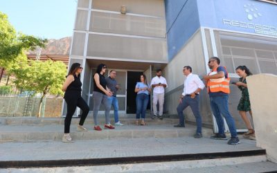 The old gymnasium in Redován begins its conversion into classrooms to accommodate students from the Sagrados Corazones School